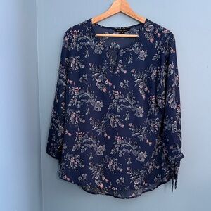 41 Hawthorn Navy Floral Blouse